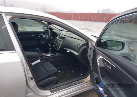 2016 Nissan Altima 2.5/S/Sv/Sl/Sr из США, поврежденный, VIN 1N4AL3AP1GN353861